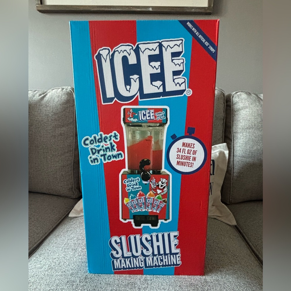 Icee slushie making machine. Used once.